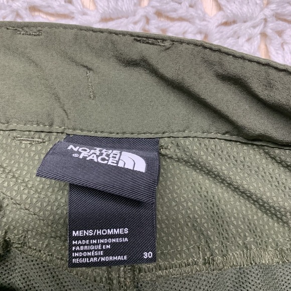 The North Face Shorts Mens Size 30 (30x7) Olive Green Performance Hiking Walking - Picture 10 of 12
